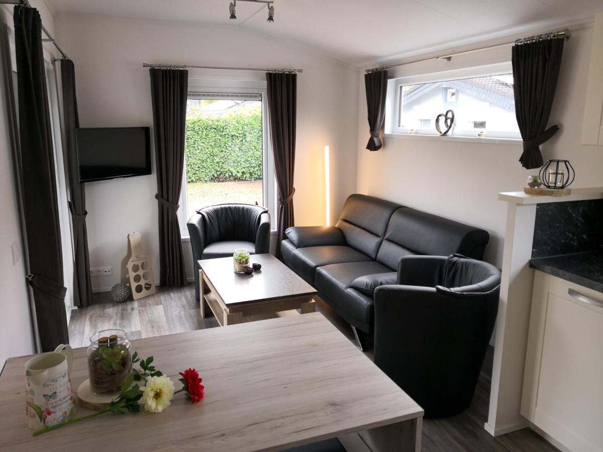 Ferienhaus Malefi 1 Am Guelser Moselbogen Koblenz  Exteriör bild